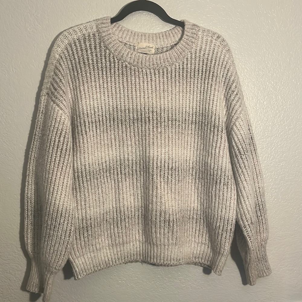 Universal threads sweater